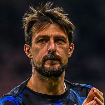 Cerita Acerbi Sepatu Bolong